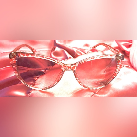 Draper James NEW Pink Sunglasses with Tags - Picture 3 of 7